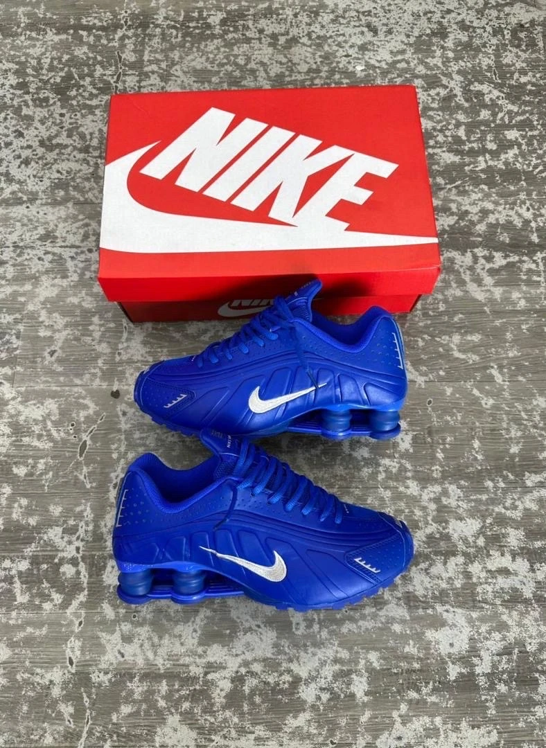 Nike shox r4